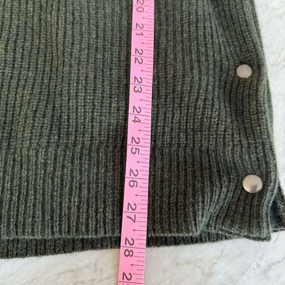 Tahari Long Sweater Tunic Cowl Neck Dark Green Yak Wool blend size M - Picture 7 of 7